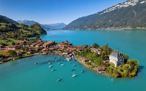 beautiful-lakes-to-explore-in-switzerland